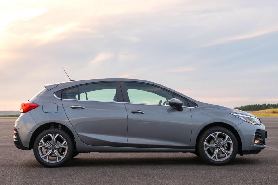  Chevrolet Cruze Sport6 Premier 2019 года  (LA) (фото 2 из 25)